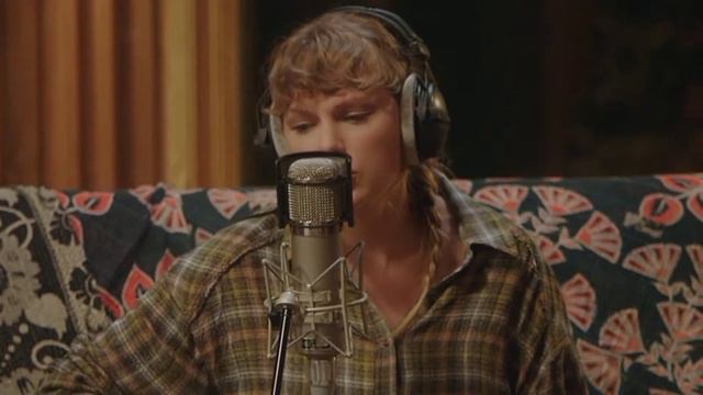 Taylor Swift - Seven (folklore: The Long Pond Studio Sessions)