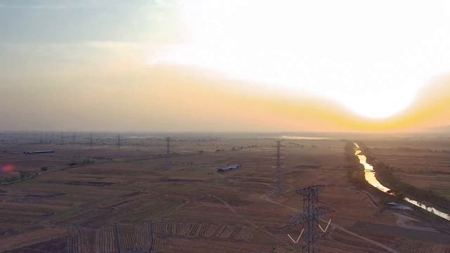 Menikmati Keindahan matahari terbit di desa menggunakan drone SJRC F5 pro plus смотреть онлайн