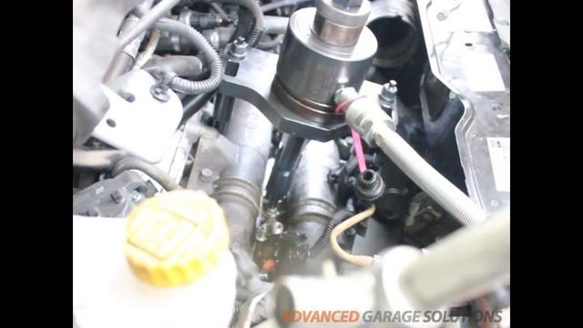 Hydraulic Injector Removal on a 2011 Fiat Ducato 3.0 JTD Multijet F30DT / F1CE3481M смотреть онлайн