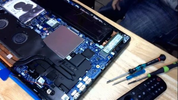 Live battery replacement Lenovo y520-15IKBM, Live tech support support with the Tech Guru!
