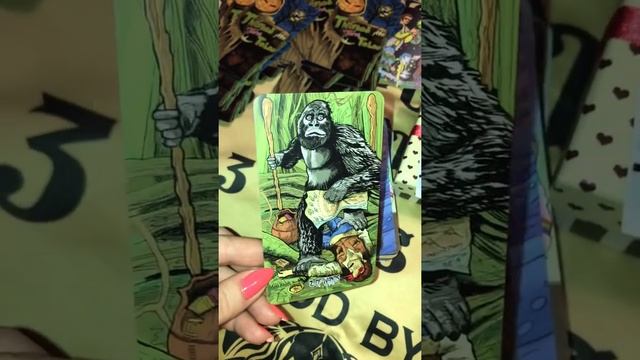 Обзор колоды Таро закрученных историй. Review Tarot Twisted Tales смотреть онлайн