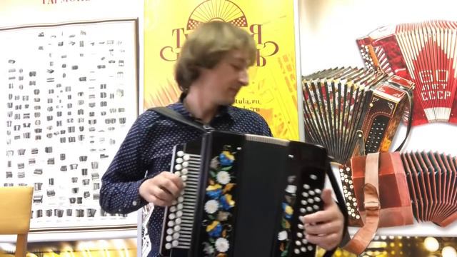 "Заказная" гармонь с мастеровыми голосами! Ми мажор смотреть онлайн