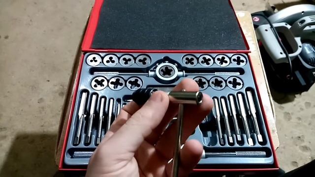 Набор зубр метчиков и плашек смотреть онлайн