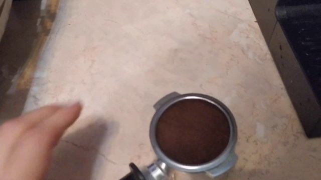 Отличная Рожковая кофеварка delonghi ecp 31.21 #кофеварка #delonghi #кофе смотреть онлайн