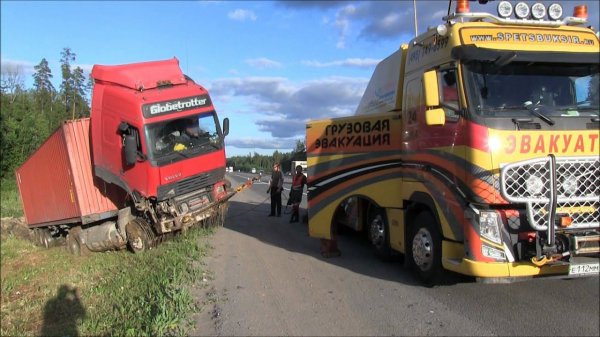 Грузовая эвакуация. Спасение контейнеровоза.