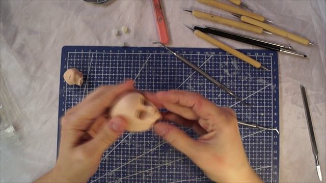 Шарнирная кукла с нуля часть 6. Лепим голову смотреть онлайн