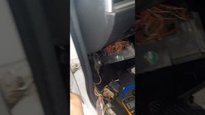 Nexia перегорает предохранитель F2