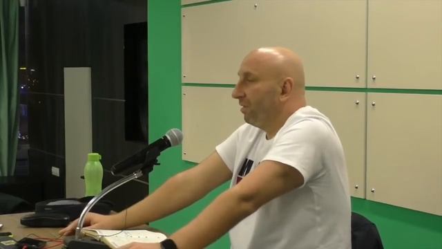 Кто в уши насрал то так, а? смотреть онлайн