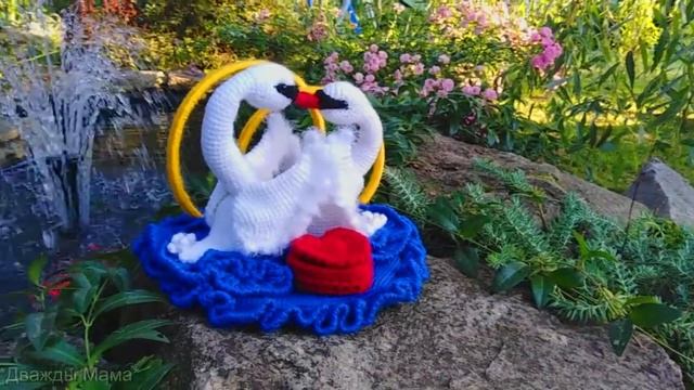 Вязаная композиция "Лебединая верность" крючком смотреть онлайн