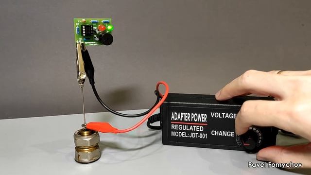 ? DIY KIT Моргалка пищалка на NE555 смотреть онлайн