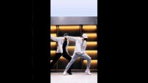 ?Корейские танцы из Тик Тока?