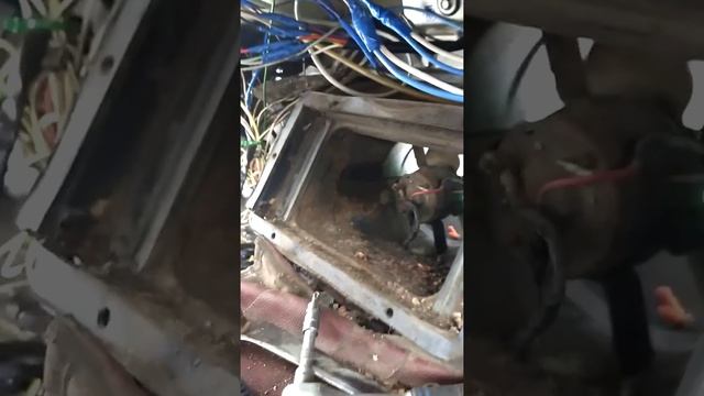 Промывка радиатора печки УАЗ 3303,новый расшеритель и сюрприз в печке!!!! смотреть онлайн