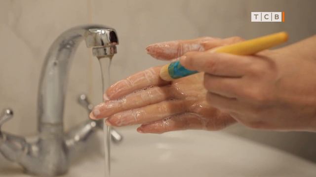 Как мыть косметические кисти смотреть онлайн