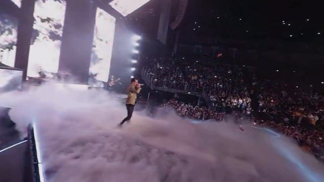 Panic! At The Disco - King Of The Clouds (Live At The O2 Arena) | VR Melody смотреть онлайн