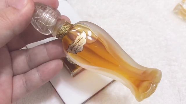 PERFUME COLLECTION GUERLAIN смотреть онлайн