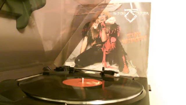 Twisted Sister- I Wanna Rock смотреть онлайн