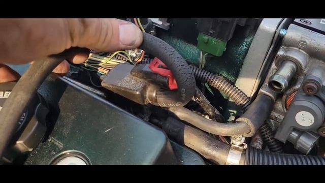 Part 2 Finishing Up - Vacuum Lines, Belt Route, Wires and more... 1995 C4 Corvette LT1/LT4 смотреть онлайн
