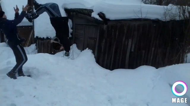 Заднее сальто с поддержкой