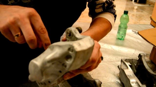 Ремонт тормозных суппортов Brembo Часть 01 смотреть онлайн
