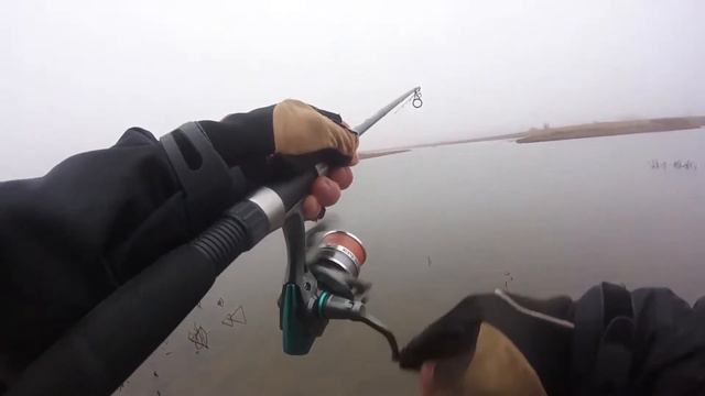 Ловля хищника на малой реке смотреть онлайн