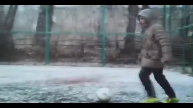 Киря подскользнулся-Диман воспользовался :D