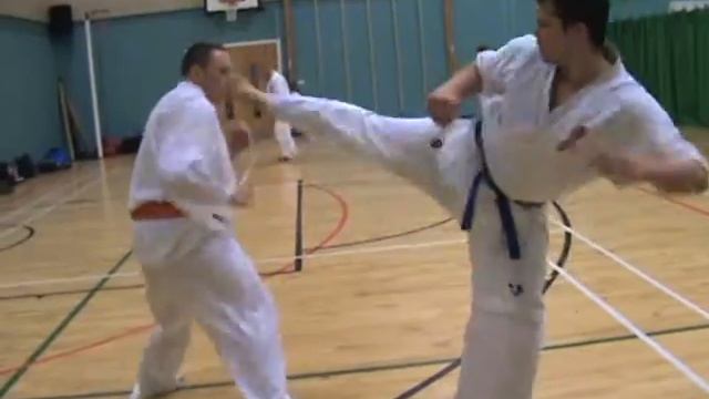 Light sparring Kyokushin Style смотреть онлайн