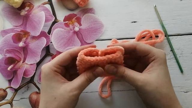 Бантик крючком. Бантик из плюшевой пряжи