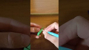 Лепим хамелеона из пластилина