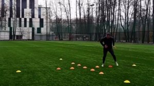 Упражнения с фишками на быстроту и ловкость