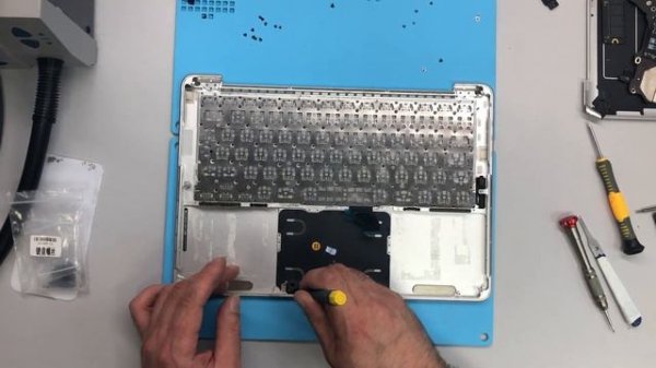 Замена клавиатуры MacBook Pro 13 A1502  / MacBook Pro Retina 13 keyboard, touchpad replacement