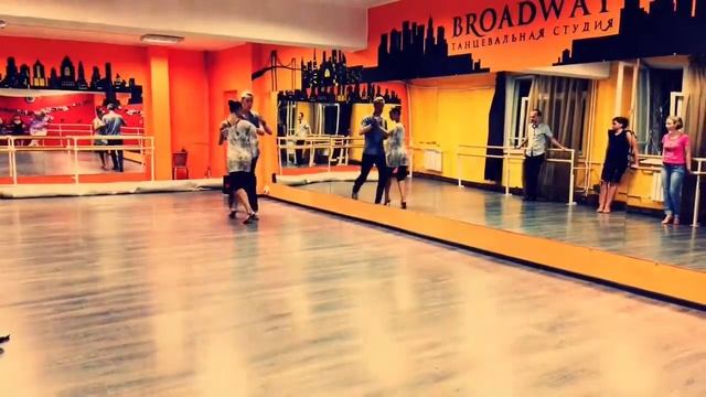 ТАНЦЫ В ЯЛТЕ Аргентинское танго #broadway_live смотреть онлайн
