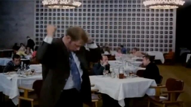 "ЭТО ЭНЕРГИЧНЫЙ ТАНЕЦ" смотреть онлайн