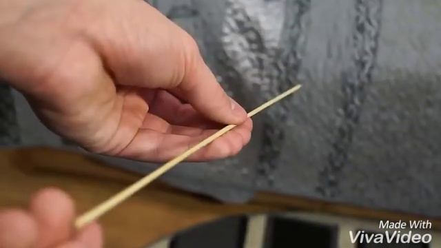 5 крутых ТРЮКОВ с РЕЗИНКОЙ, которые удивят ваших друзей! смотреть онлайн