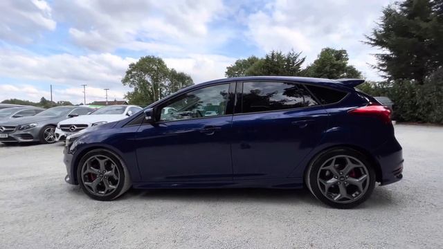 FORD FOCUS 2.0T ST-3 EcoBoost | WALK AROUND EXTERIOR + INTERIOR смотреть онлайн
