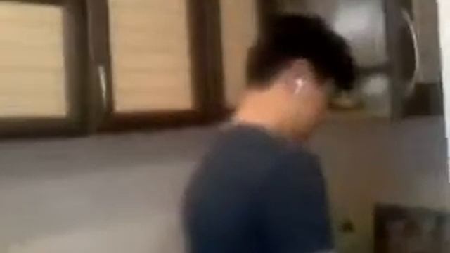 Брат моет посуду смотреть онлайн