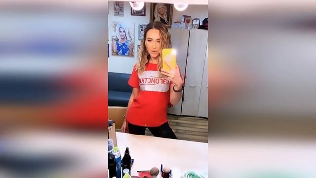 Бузова как думает я больше блондинка или шатенка????пишите в комментариях смотреть онлайн