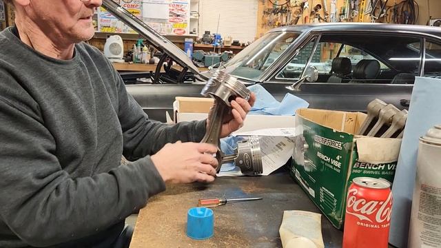 Building a Ford 428: Part 3 Installing Icon Forged Pistons On The Rods & File Fitting The Rings. смотреть онлайн