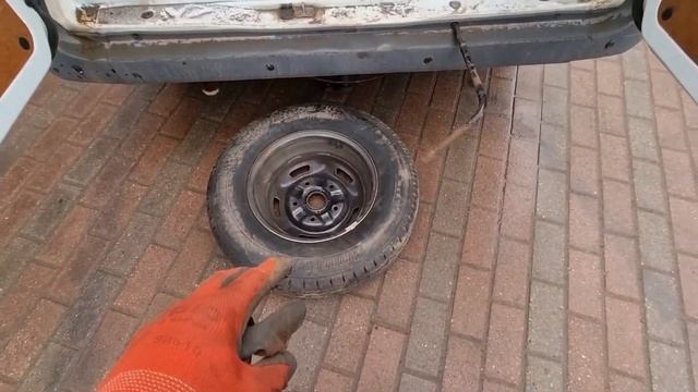 Броневик часть 4. Ремонт глушителя, Разбронирование. смотреть онлайн