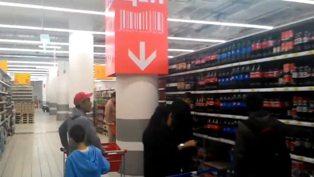 Как выглядит гипермаркете "Ашан" в Москва 2017 смотреть онлайн