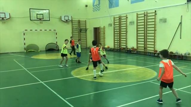 ФК Метеор, 10.03.2020, Отделение Пражская, Средняя Группа смотреть онлайн
