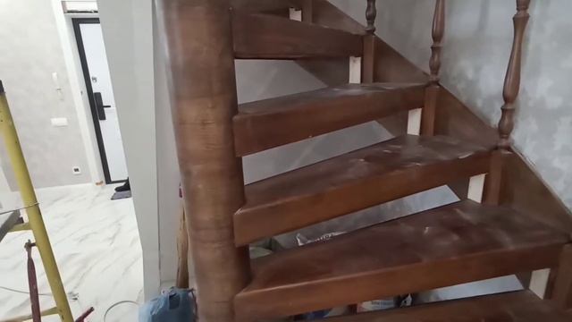 Как правильно обшить винтовую лестницу в первый раз. смотреть онлайн