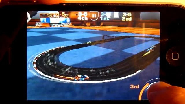 iPhone multiplayer test: SlotZ Racer by Freeverse смотреть онлайн