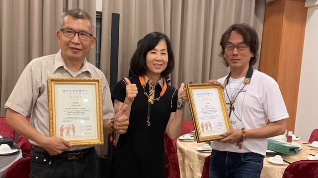 Besame Mucho （輕快版）F/sax薩克斯風獨奏/沈文華（水晶/ смотреть онлайн