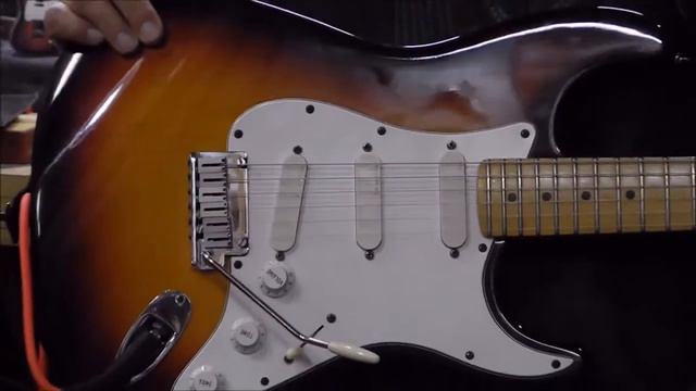 Fender Stratocaster Plus '99 смотреть онлайн