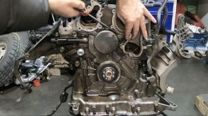 Volkswagen Touareg 3.0 CRCA разбираем блок двигателя