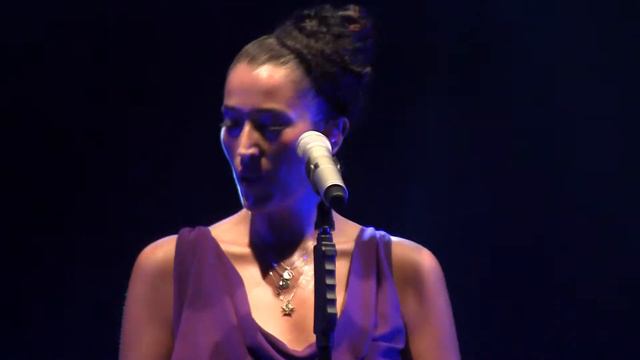 Nina Zilli - Una notte (L'amore è femmina Tour, Palermo) смотреть онлайн