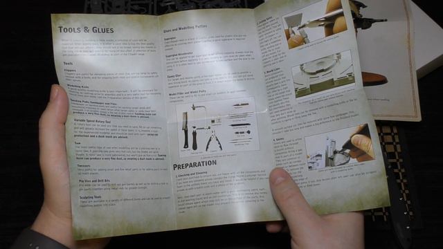 Imperial Knights - Moirax with Lightning Locks - Unboxing (HH & WH40K) смотреть онлайн