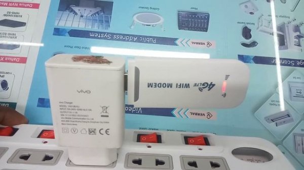 Later 4g USB modem with Wi-Fi hotspot ,Wi-Fi router ,4g Wi-Fi modem