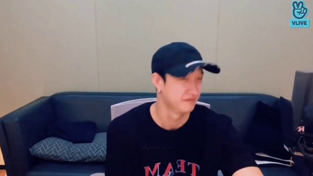 Bang Chan (Stray Kids) react to 'ZOOM' by JESSI | Chan's Room Ep. 160 ? смотреть онлайн