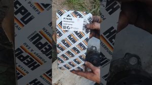 Замена помпы на Toyota Corolla 1.6 л, бензин, 2014 г.